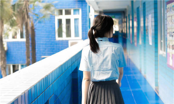 余干如何找到一个可以帮助我生孩子的女人？